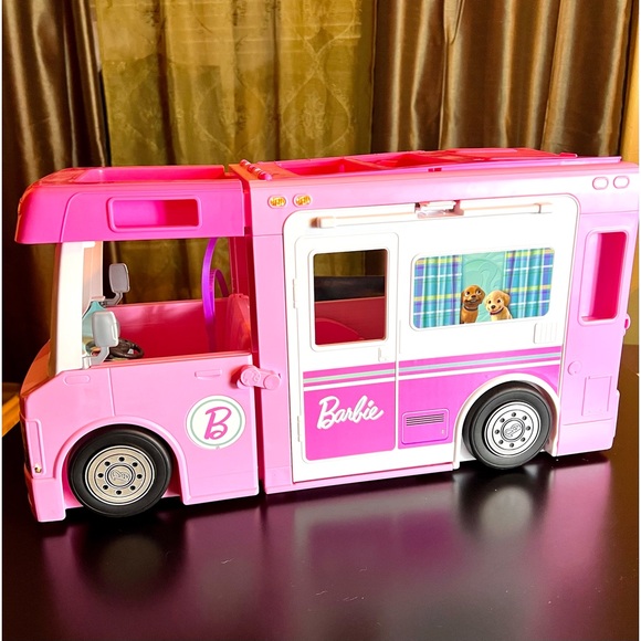 MATTEL 2019 Barbie 3 in 1 Dream Camper - Picture 3 of 13